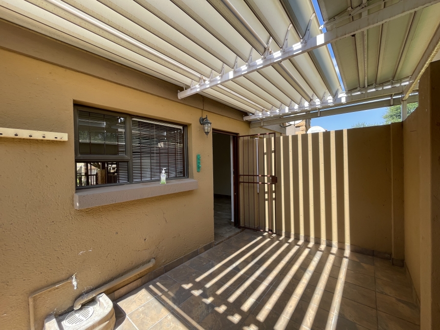 3 Bedroom Property for Sale in Birdwood Estate North West